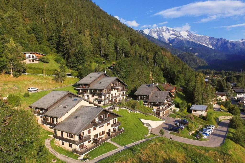 Appartement Dans Chalet Avec Piscine Couverte Saint-Gervais-les-Bains Exterior foto